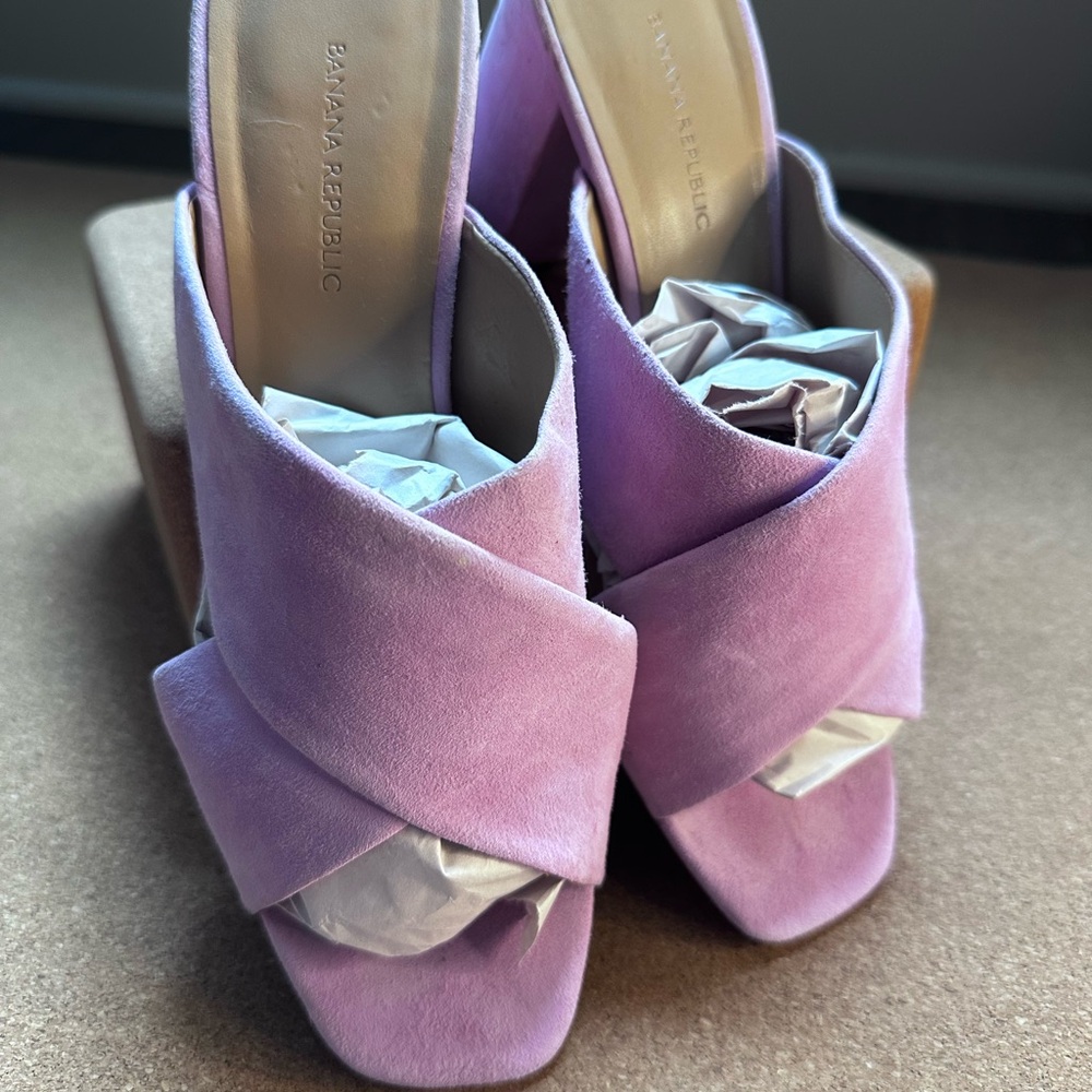 Banana Republic Lilac Suede Crossband Block Heel Mules